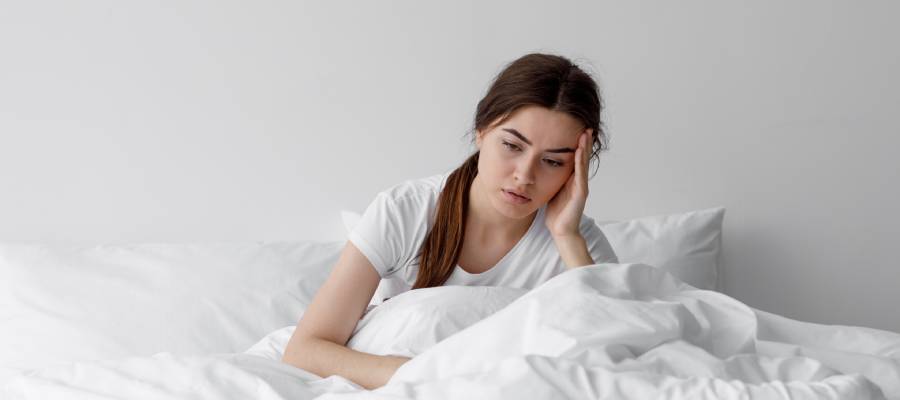 Distimi, sürekli düşük ruh haliyle devam eden bir depresyon türüdür.