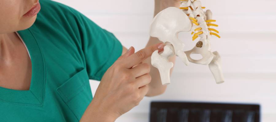 Kalça labrum yırtığı, kalça eklemindeki kıkırdak hasarıdır.